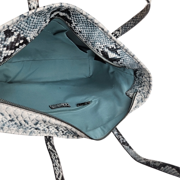 Badgley Mischka Studio Tote Blue Snakeskin look NWT - Picture 3 of 8